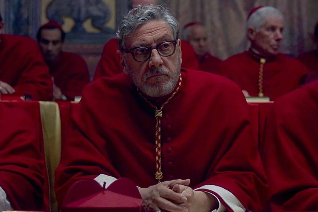 ‘Cónclave’ recrea tensiones en la elección papal. Foto: Instagram @conclavethefilm.