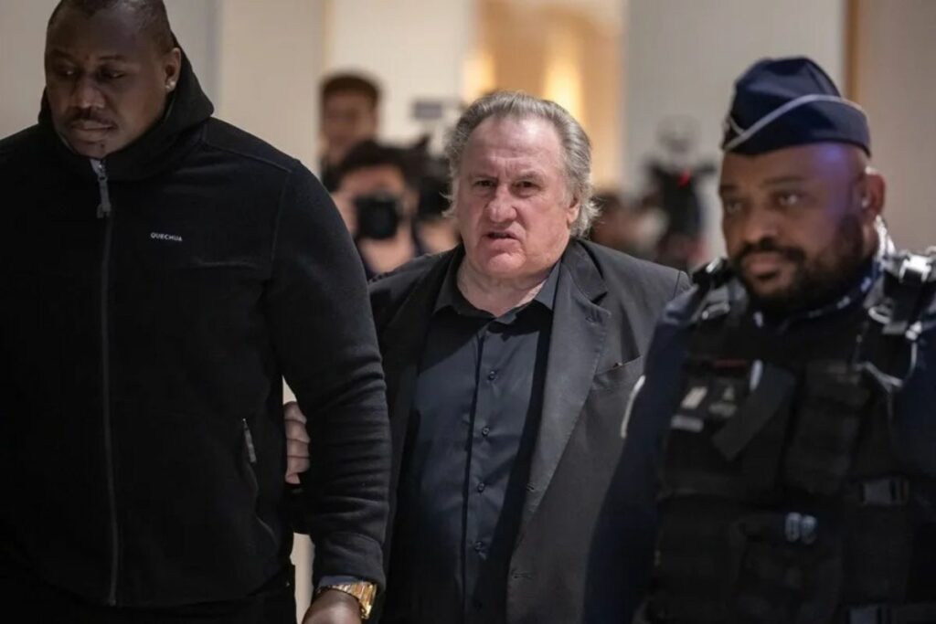 Gérard Depardieu fue condenado por agresiones sexuales ocurridas durante un rodaje en 2021. Foto: EFE.