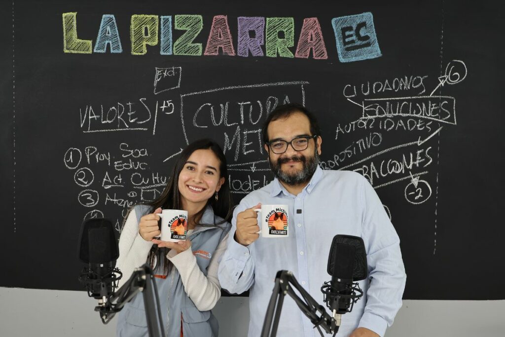 Micaela Alarcón, guía educativa del Metro de Quito, estuvo en La PizarraEC para hablar de la cultura Metro. Foto: Julio Estrella /EL COMERCIO