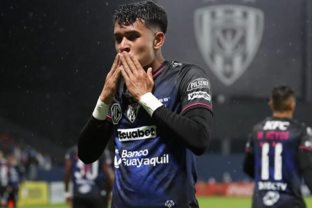 Kendry Páez celebra el gol que le anotó a Palmeiras por la Copa Conmebol Libertadores 2024.