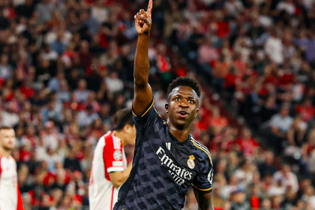 Vinícius Júnior anotó los dos goles del Real Madrid ante el Bayern Múnich en la semifinal de la ida de la Champions League 23/24. Foto: X @realmadrid.