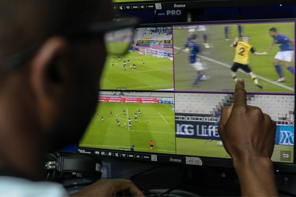 En Ecuador la Federación Ecuatoriana de Fútbol (FEF) no libera los audios del VAR. 