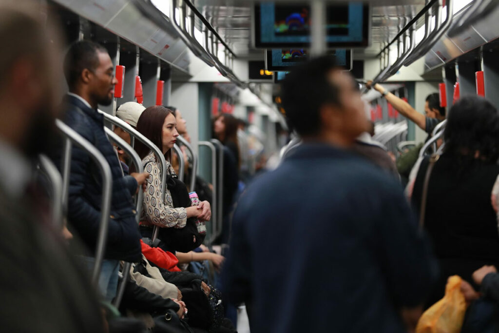El Metro de Quito opera de lunes a viernes desde las 05:30 hasta las 22:00. Foto: El Comercio.