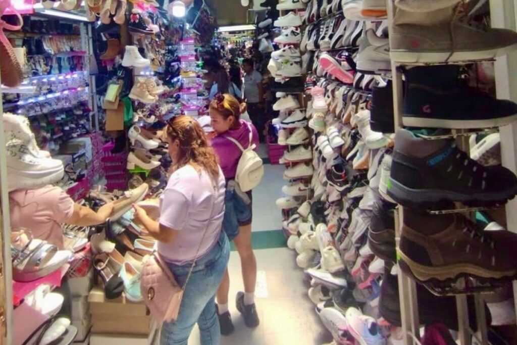 El primer bimestre del 2024 se registró una caída en ventas del 1,1% en Ecuador, esto refleja la crisis económica por la que atraviesa el país. Foto: EL COMERCIO