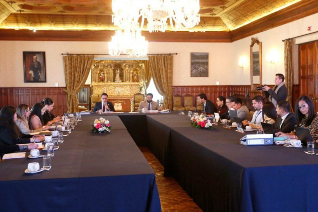 La aprobación de los proyectos de Asociación Público-Privadas se realizó el 25 de abril del 2024, en el Palacio de Carondelet. Foto: Ciapp