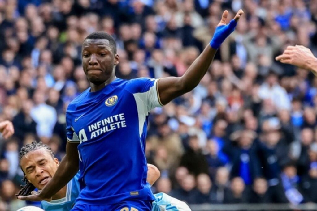 Moisés Caicedo, jugador ecuatoriano del Chelsea de la Premier League. Foto: EFE