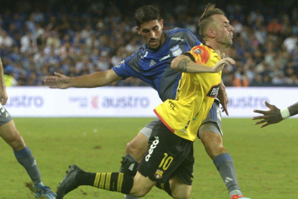 Damián Díaz en el Clásico del Astillero 2024 ante Emelec. Foto: API.