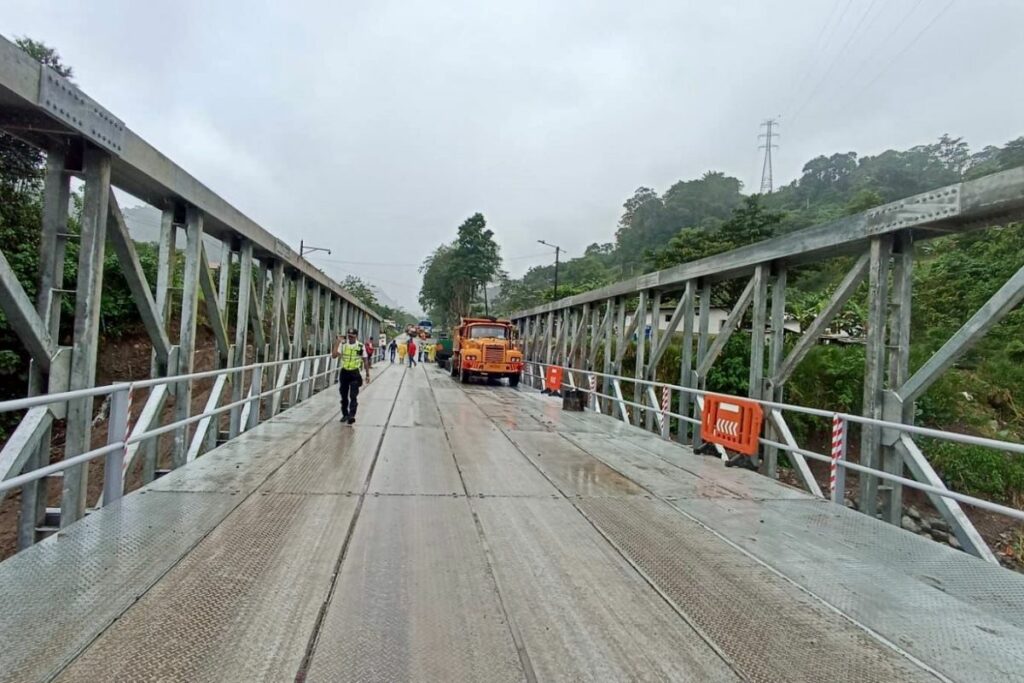 Este puente asegura el traslado de miles de personas y productos. Foto: X Roberto Luque