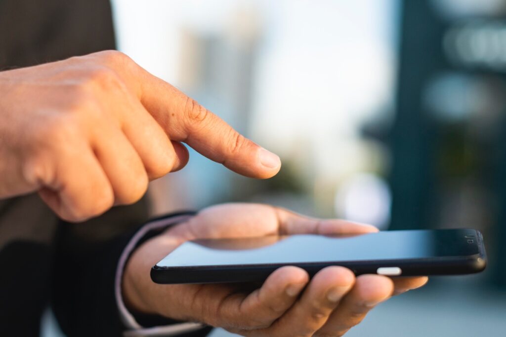 Las telefónicas Claro y Movistar se comunicaron este martes 16 de abril de 2024 con sus abonados para explicar la situación.