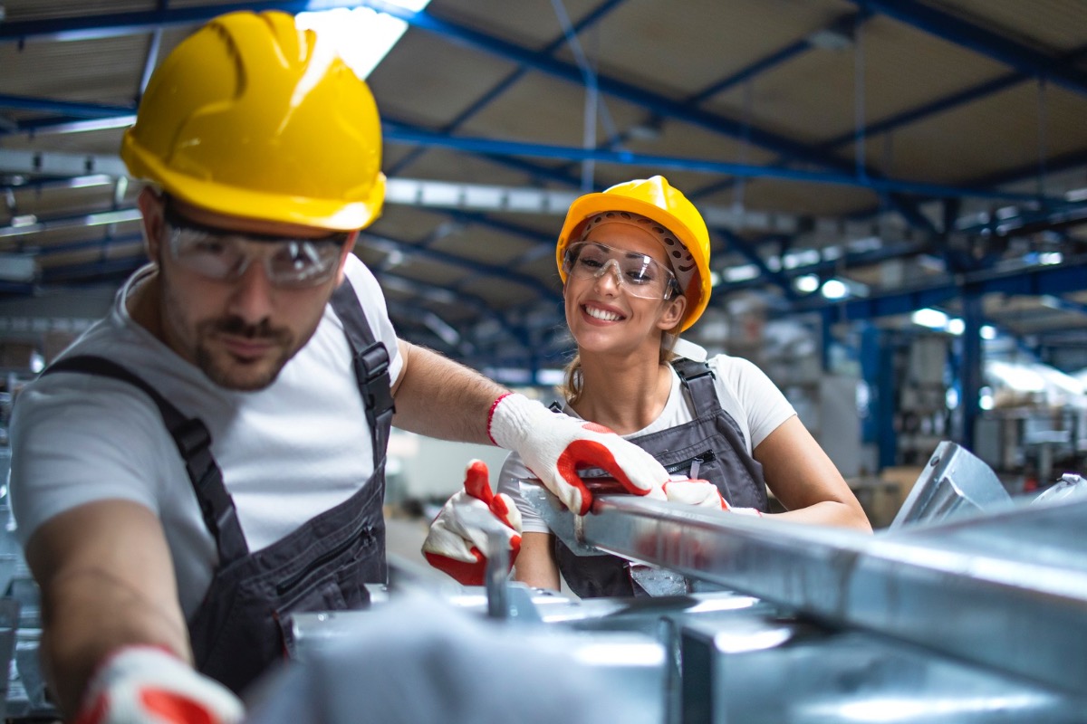 Egyptian factory workers for Europe