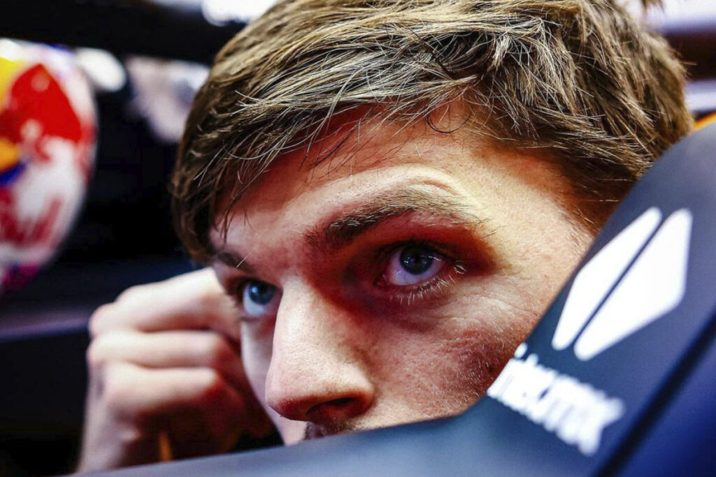 Max Verstappen ganó la 'pole' y saldrá primero en el Gran Premio de China.
