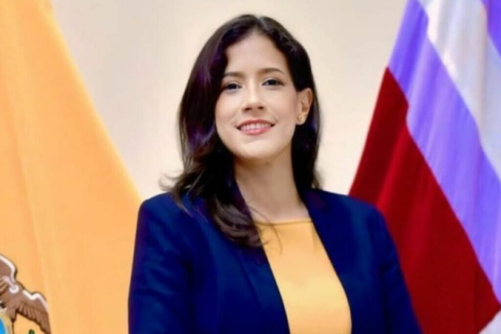 Claudia Martínez, quien fue asesinada en Portoviejo, fue enterrada en su natal Chone, en Manabí. Foto: Cortesía