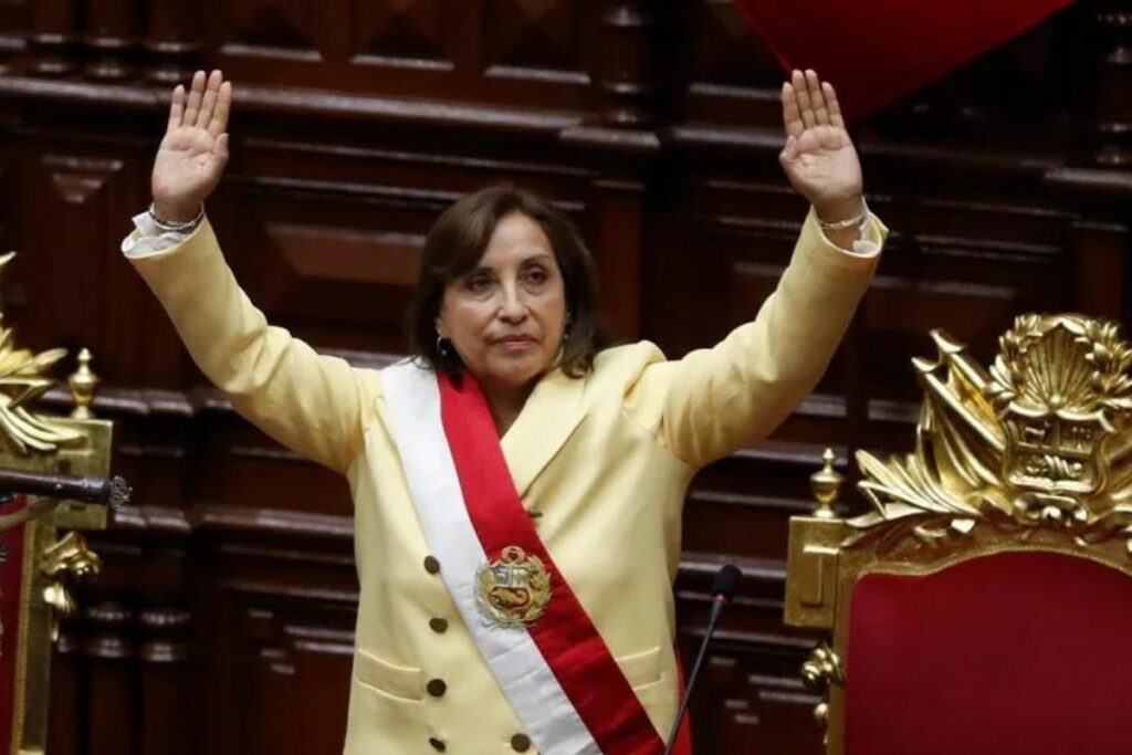 Dina Boluarte es investigada por la posesión de varios relojes de lujo.