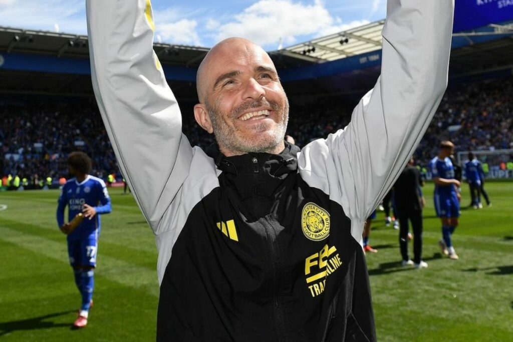 Enzo Maresca celebrando con el Leicester City el ascenso a la Premier League 24/25.