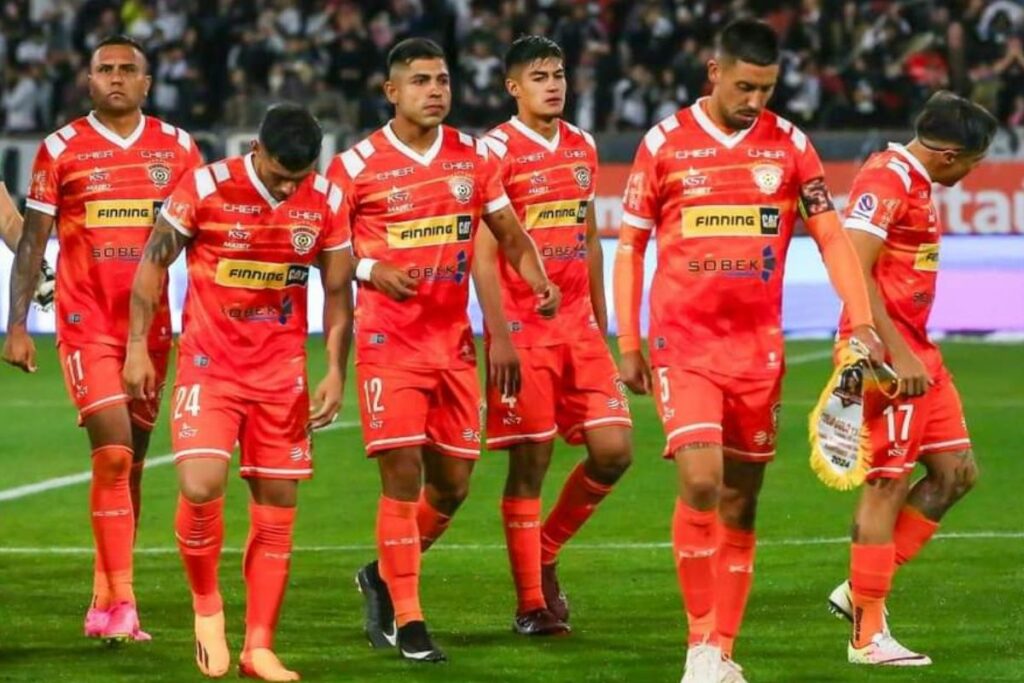 Dos jugadores del Cobreloa de Chile fueron detenidos por presunta violación grupal. Foto: X@Cobreloa_SADP.