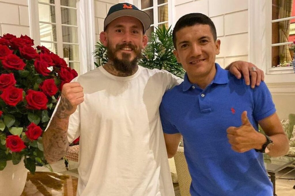 Marlon 'Chito' Vera y Richard Carapaz estuvieron juntos en 2022.