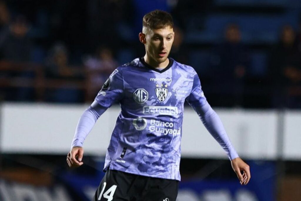 Mateo Carabajal de Independiente del Valle en el partido ante San Lorenzo por la Copa Libertadores 2024.