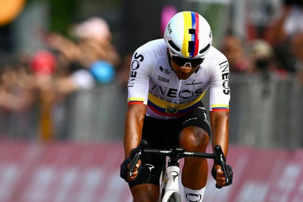 El ciclista ecuatoriano Jhonatan Narváez, del Team Ineos, en el Giro de Italia 2024.