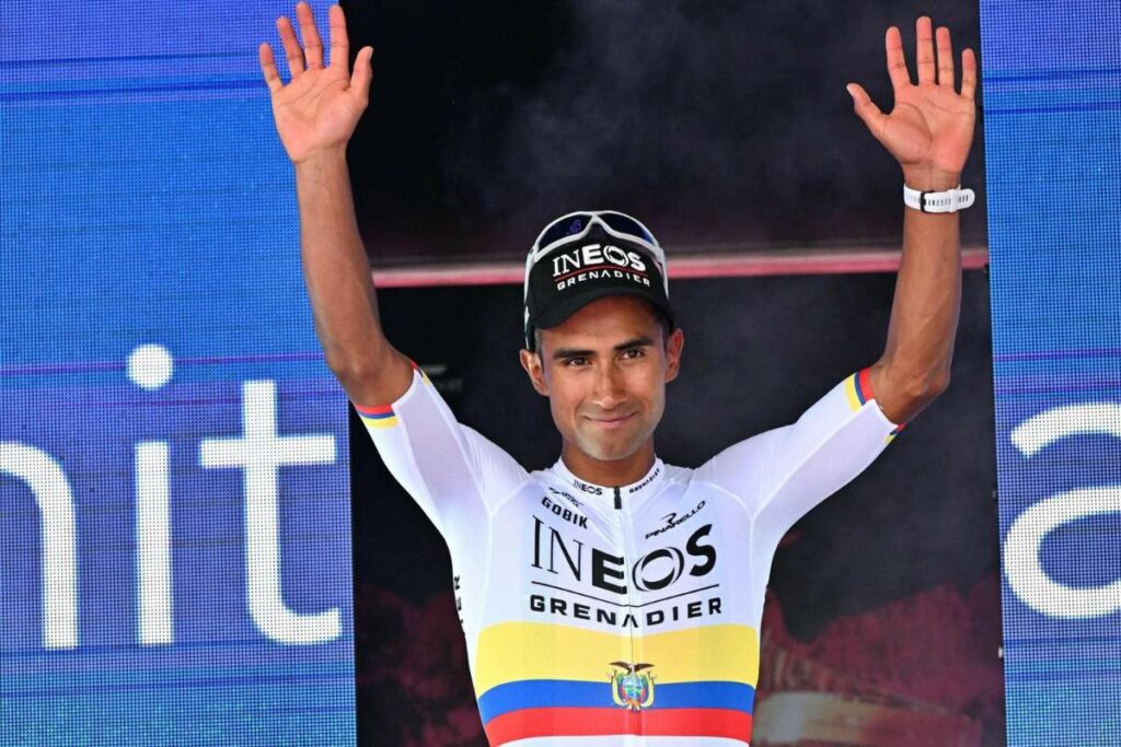 Jhonatan Narváez, ciclista ecuatoriano del Ineos en el Giro de Italia 2024.