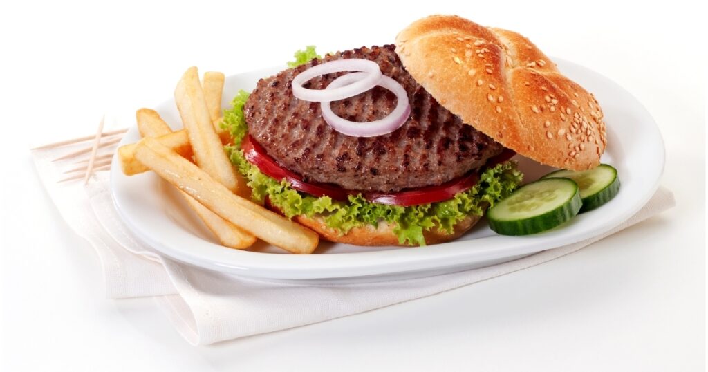 ¡Disfruta de tu deliciosa hamburguesa casera!