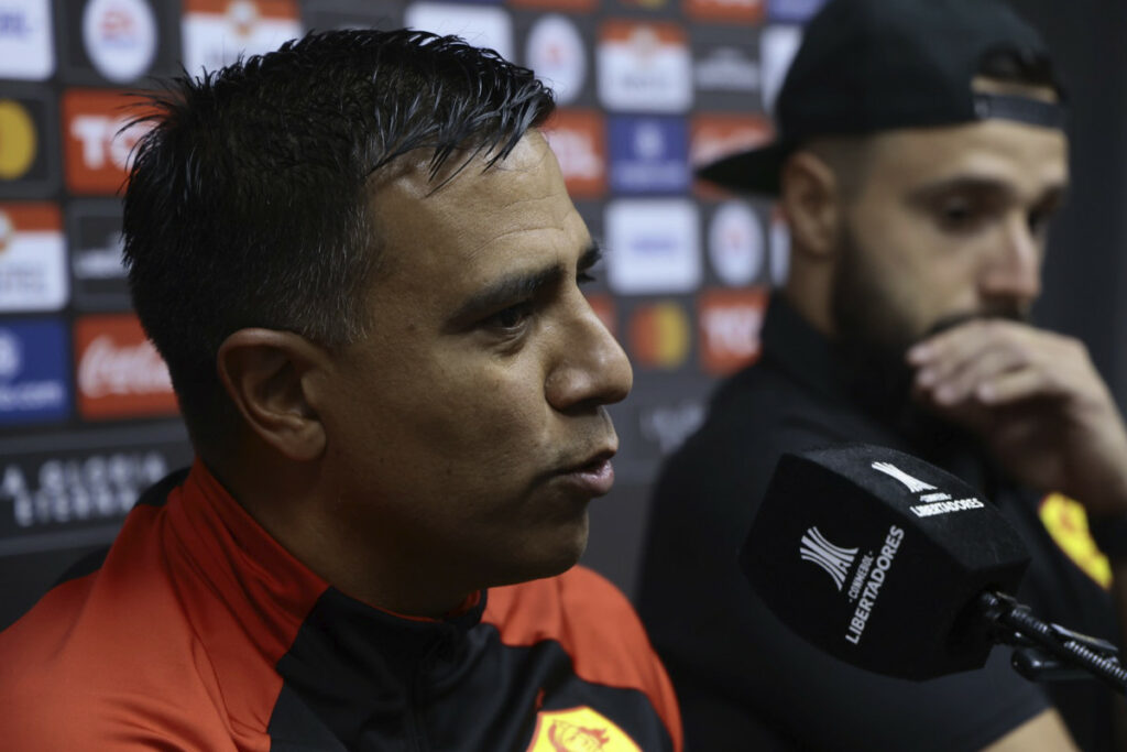 César Farías en su paso por Aucas en 2023. Foto: Facebook Aucas.