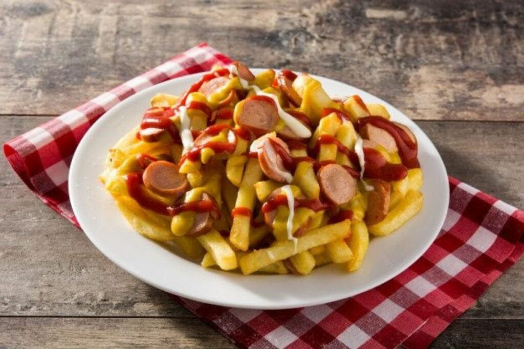 La controversia sobre el origen de las papas fritas entre Bélgica y Francia se centra en Namur y París respectivamente. Foto: Pinterest.