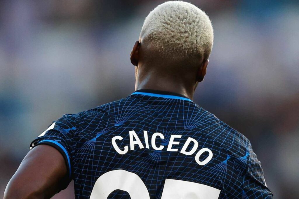 Moisés Caicedo, en su último partido con el Chelsea ante el Brighton.