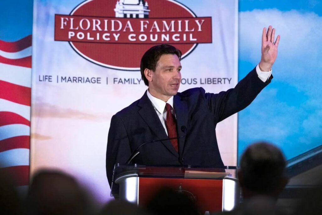 El gobernador de Florida, Ron DeSantis.