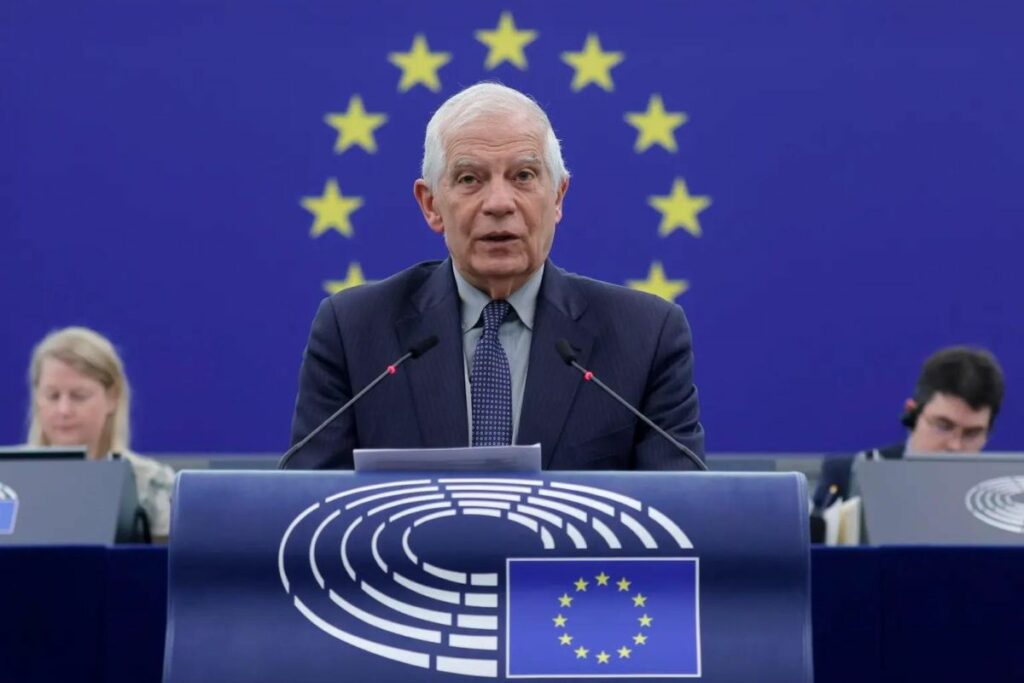 Josep Borrel se refirió a la importancia del periodismo y la democracia en la sociedad. Foto: EFE