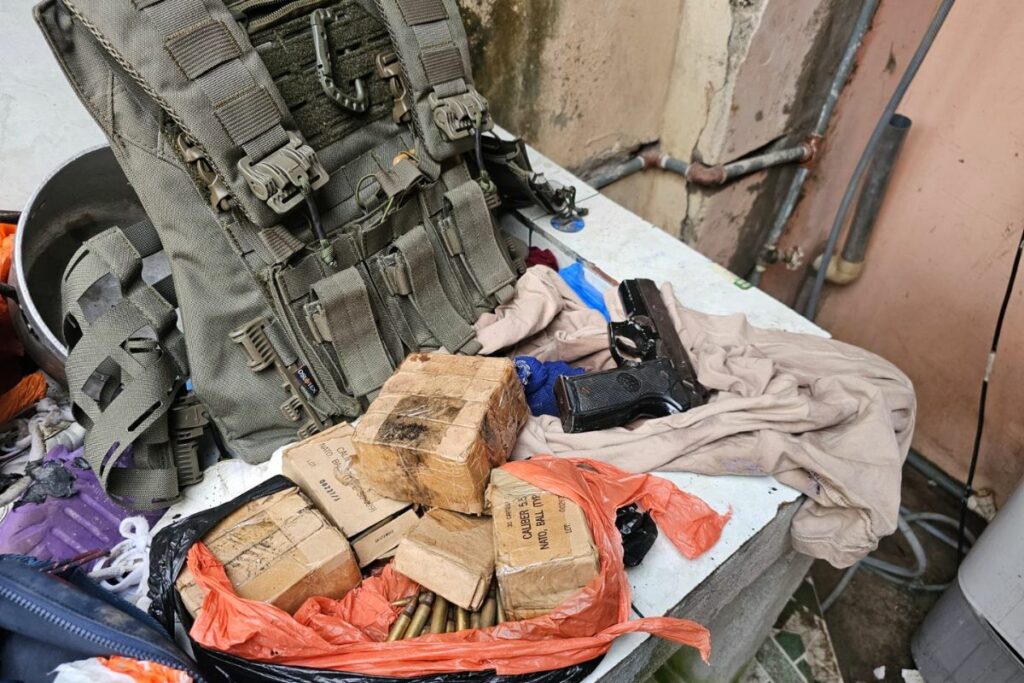 En un operativo realizado en Machala se decomisaron varios indicios contra el grupo terrorista.