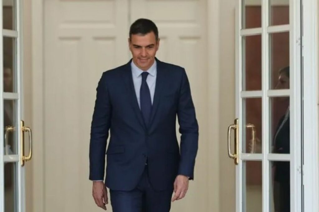 Pedro Sánchez se refirió a Javier Milei.