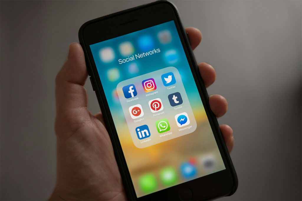 Los candidatos en elecciones toman a las redes sociales para impulsar su candidatura.