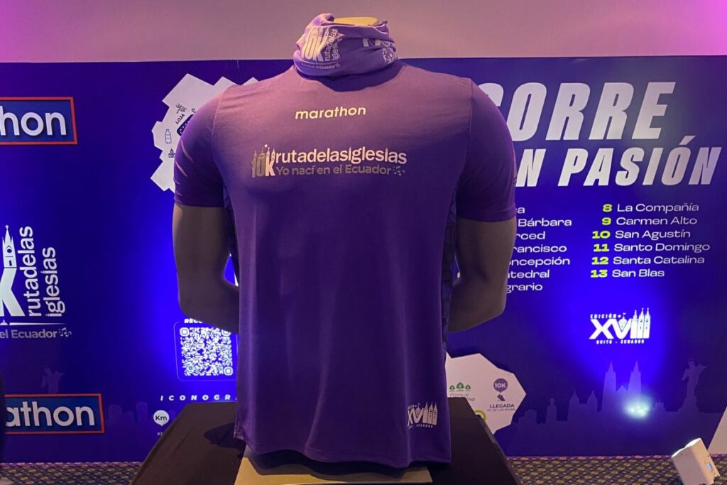 Camiseta que portarán los participantes de la Ruta de las Iglesias 10K 2024.