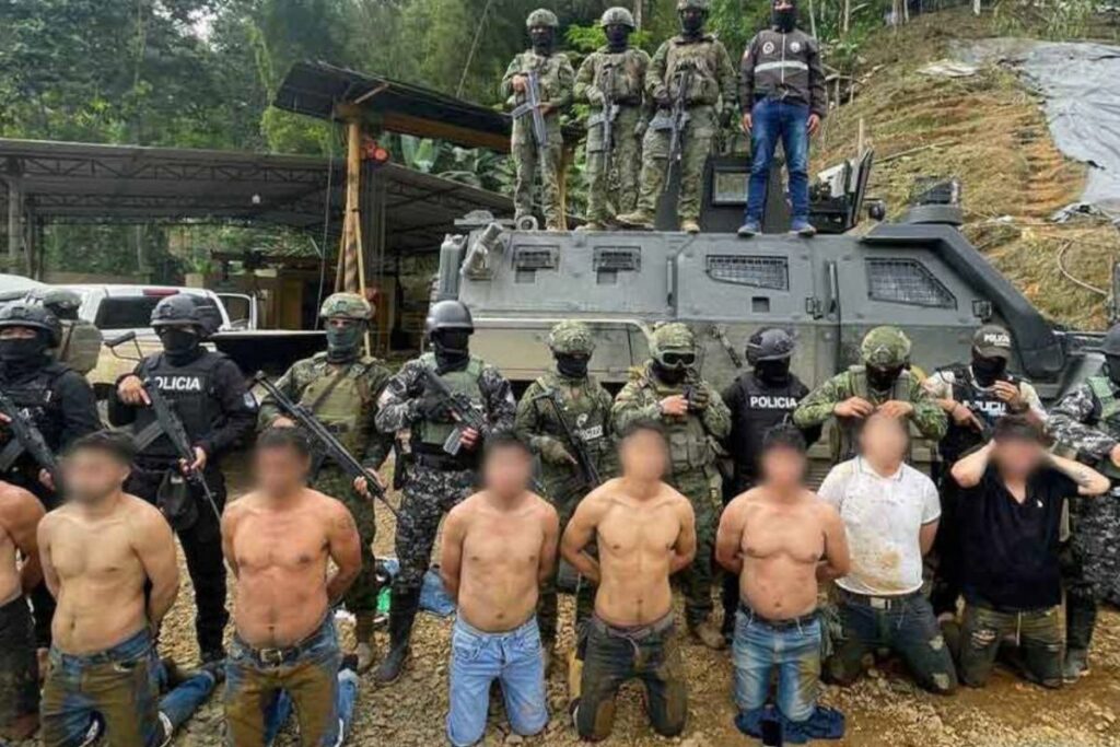 Un total de 11 personas, entre ecuatorianos y extranjeros, fueron aprehendidas. Cortesía