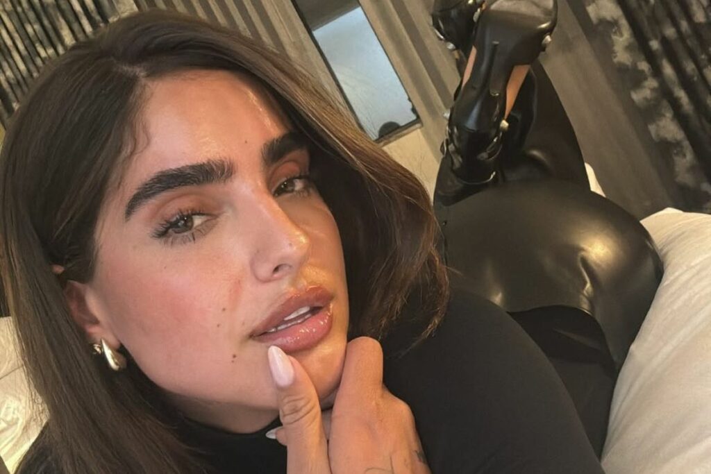 Isabella Ladera y Beéle, envueltos en un nuevo capítulo de polémica.