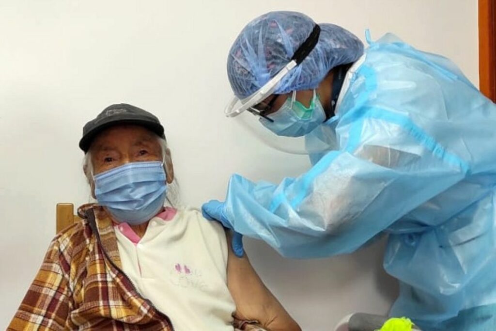 En el 2024 se vacunaron un total de 154.028 bogotanos contra la fiebre amarilla.