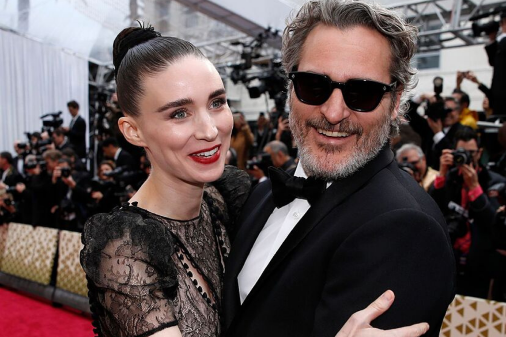 Rooney Mara anunció en febrero de 2024 que espera su segundo hijo con Joaquin Phoenix. Foto: www.ciudad.com.ar.