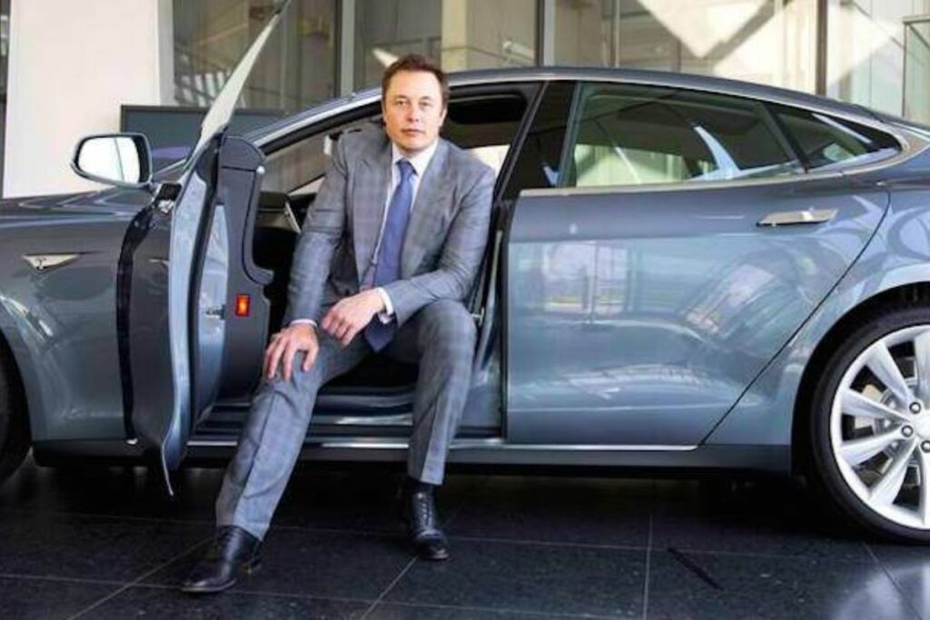 Aunque no fue fundador original, Elon Musk se unió a Tesla en 2004 como inversor principal. Foto: www.eteknix.com.