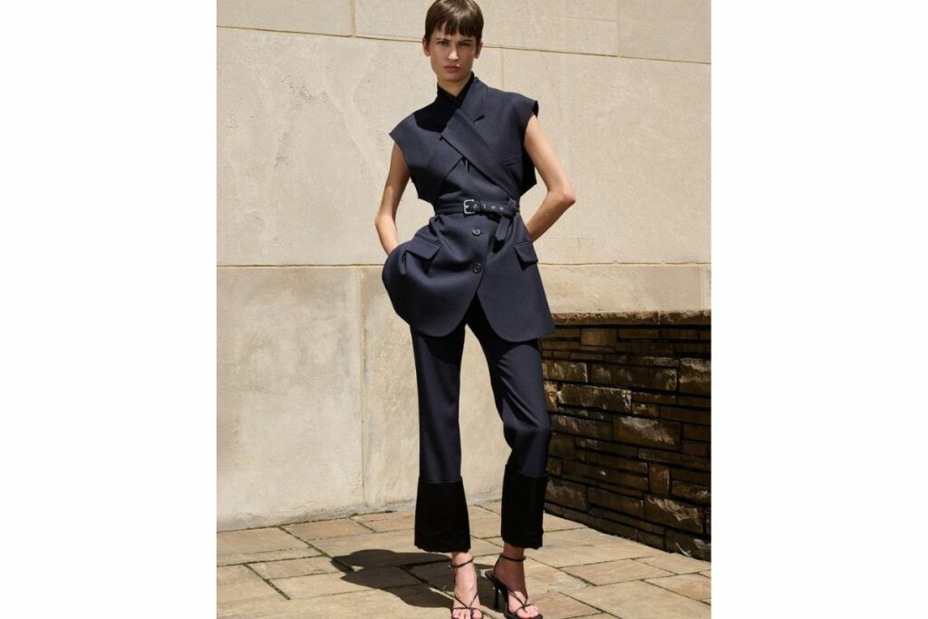 Outfit de la marca Monse: Foto Instagram 