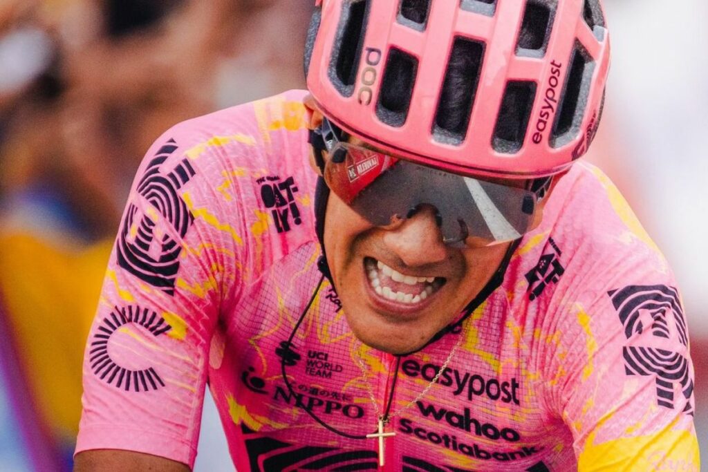 Richard Carapaz durante la etapa 9 de la Vuelta a España en la que realizó un tremendo ataque ganador.