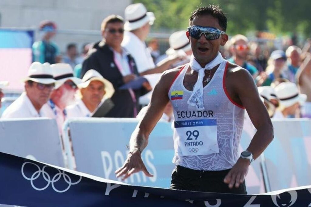 Daniel Pintado está nominado Atleta Masculino Fuera del Estadio del Año