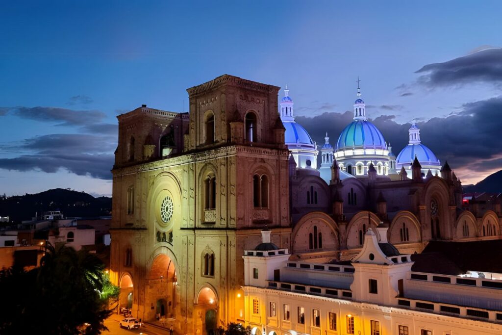 Cuenca conmemorará este domingo 3 de noviembre sus 204 años de independencia. Archivo/ EL COMERCIO