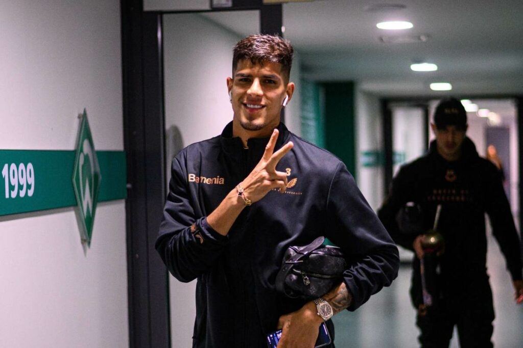 El ecuatoriano Piero Hincapié del Bayer Leverkusen.