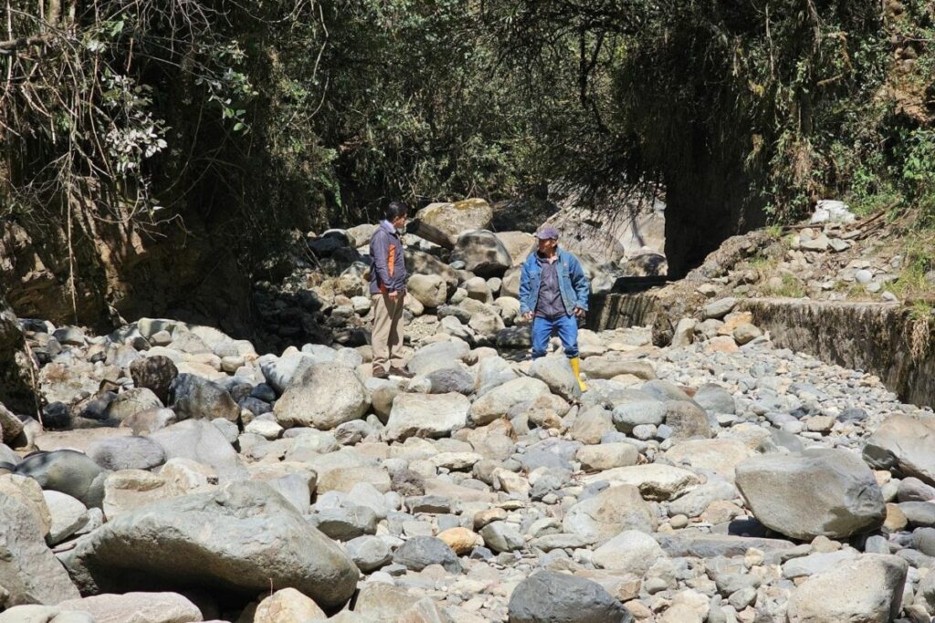 El río Culebrillas, que abastece a la planta de potabilización de El Cebollar, está seco. Cortesía: Etapa