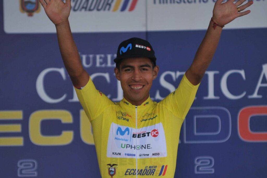 Richard Huera de Team Movistar Best PC en la Vuelta al Ecuador.