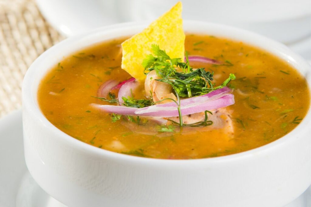 El encebollado es la segunda mejor sopa del mundo, según Taste Atlas. Foto: referencial