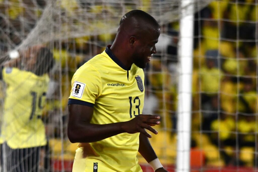 Enner Valencia durante el partido de la Selección de Ecuador ante Bolivia.