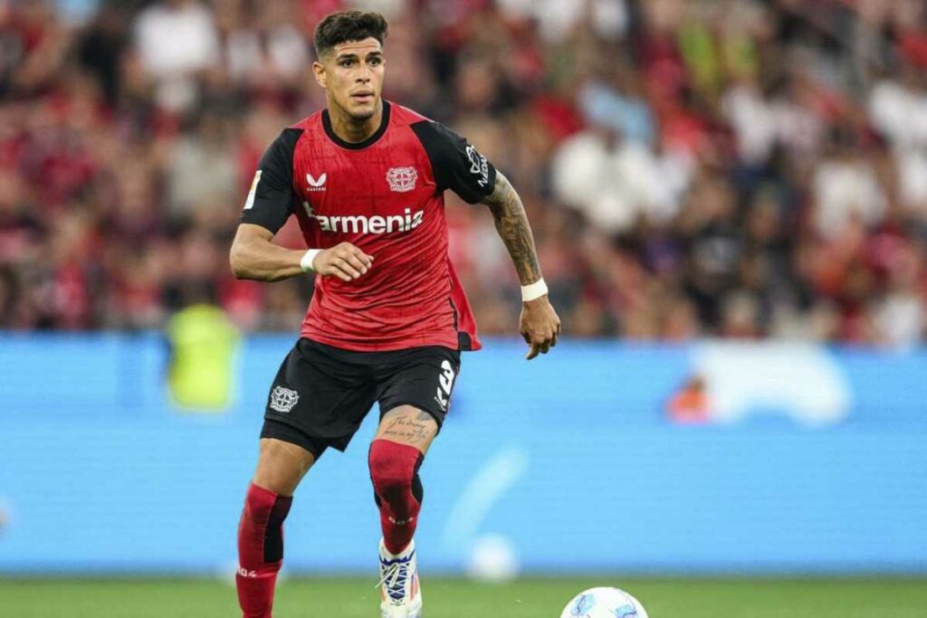 Piero Hincapié, jugador ecuatoriano del Bayer Leverkusen.