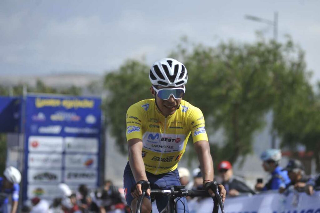 Richard Huera, campeón de la Vuelta Ciclística al Ecuador 2024.