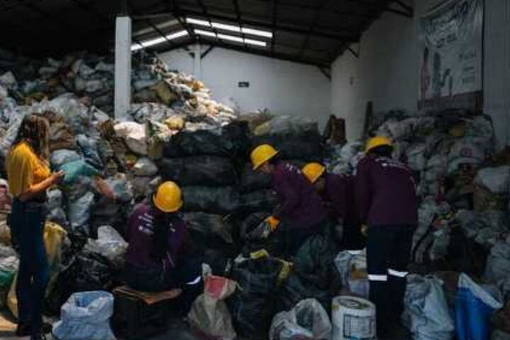 Lorena Gallardo busca que la ciudadanía valore el trabajo que hacen los recicladores de base.